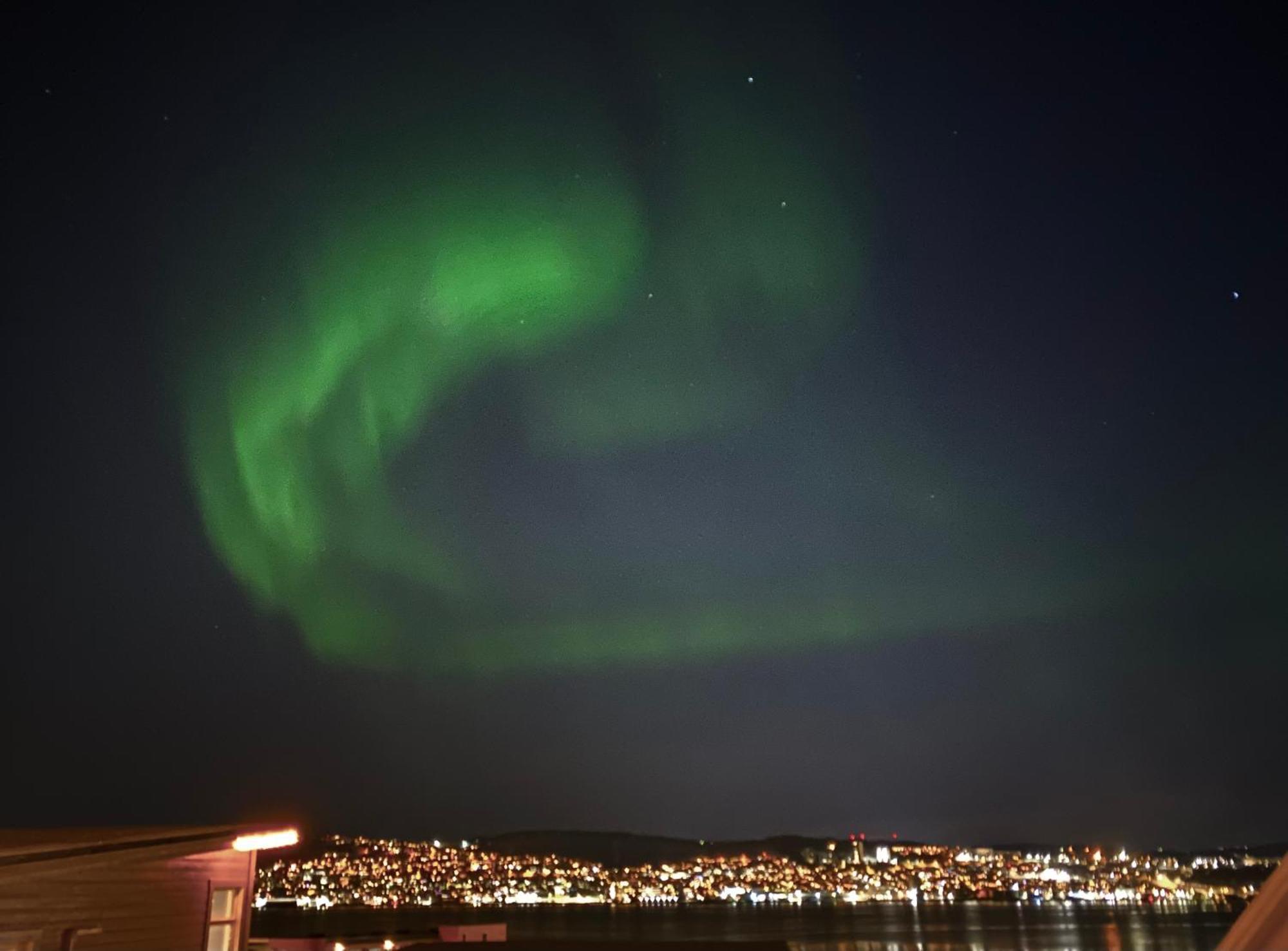 Polar Cozy Apartment - With View And Free Parking Tromso Ngoại thất bức ảnh
